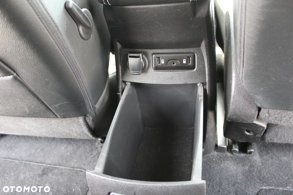 Renault Scenic BLUE dCi 120 LIMITED - 25