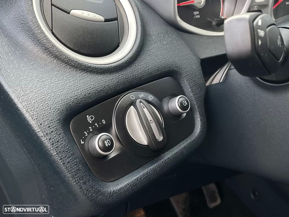 Ford Fiesta 1.25 Titanium - 16