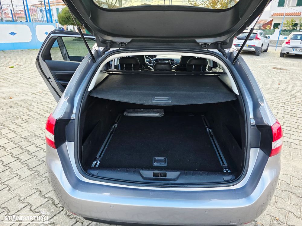 Peugeot 308 SW 1.6 e-HDi Allure - 43