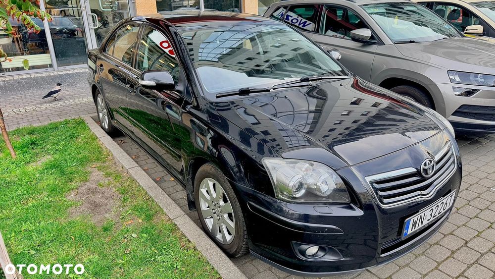 Toyota Avensis 1.8 VVT-i Sol - 2