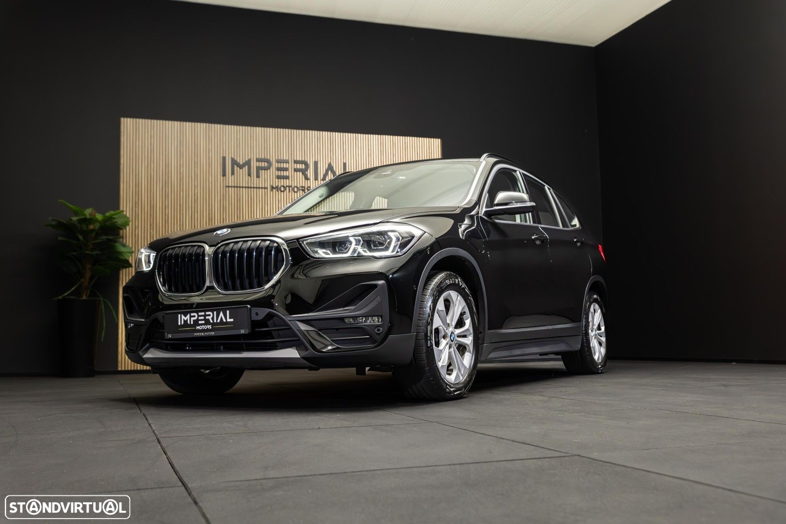 BMW X1 25 e xDrive Corporate Edition - 11