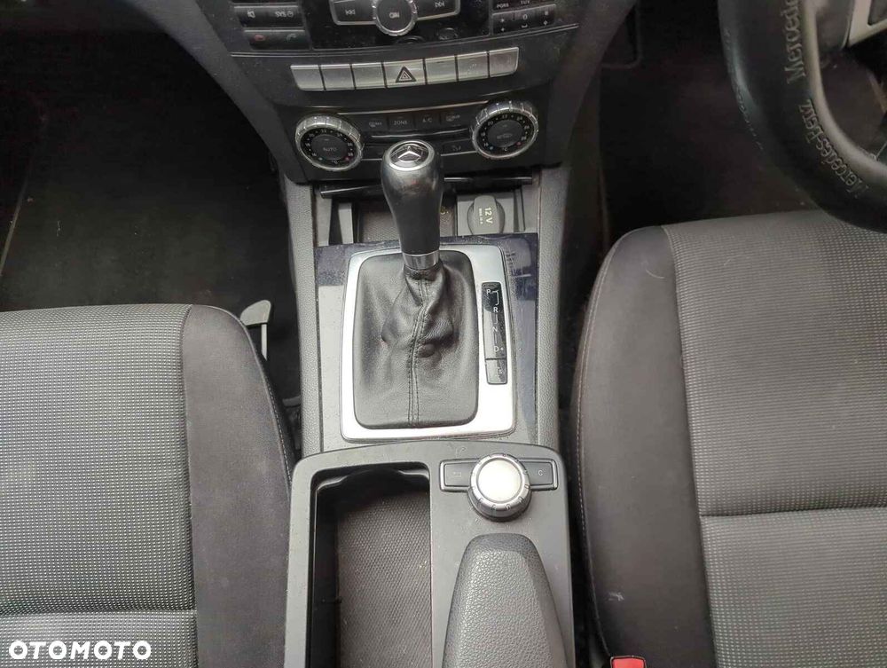Mercedes-Benz Klasa C 220 CDI DPF (BlueEFFICIENCY) 7G-TRONIC - 9