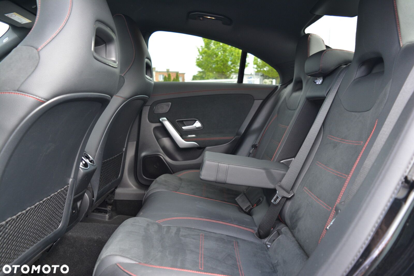 Mercedes-Benz CLA 200 Progressive 7G-DCT - 27