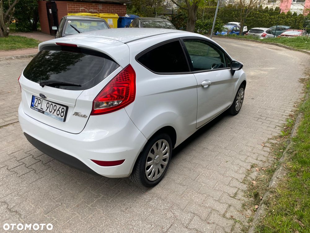 Ford Fiesta 1.25 Trend Edition - 15