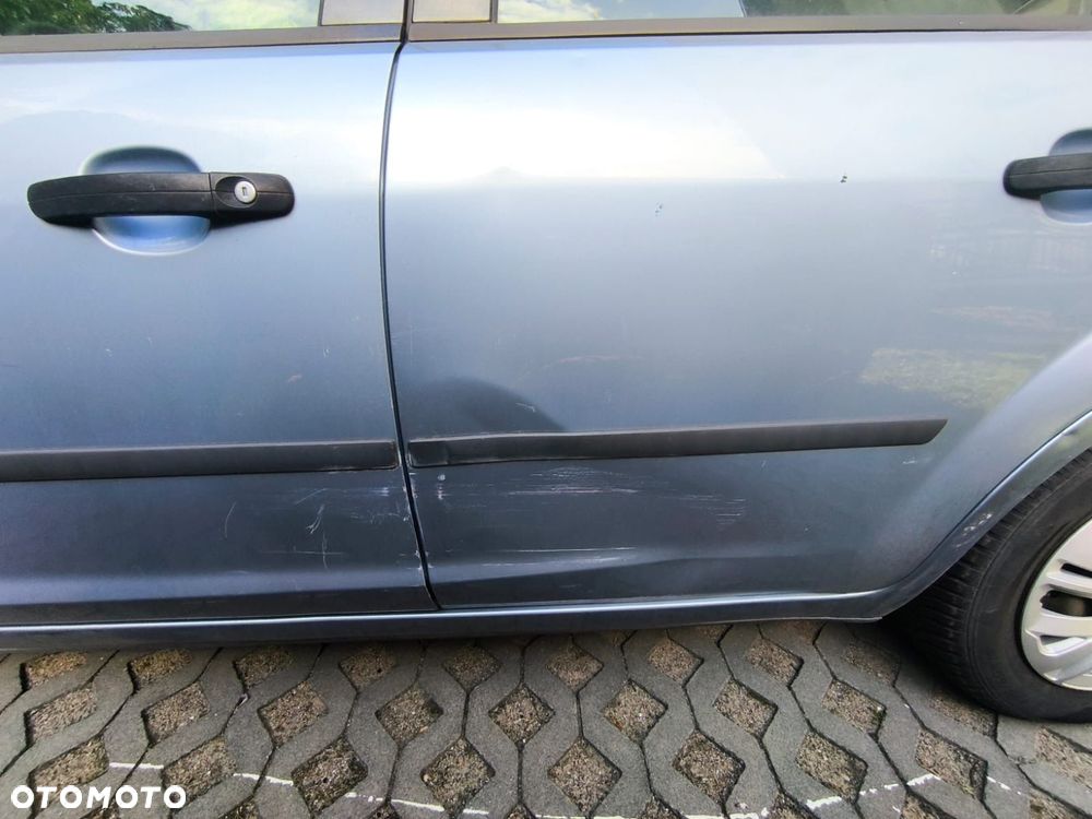 Ford Focus - 10