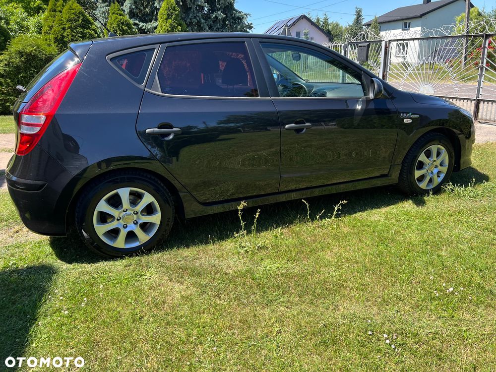 Hyundai i30 1.4 Blue Comfort - 13