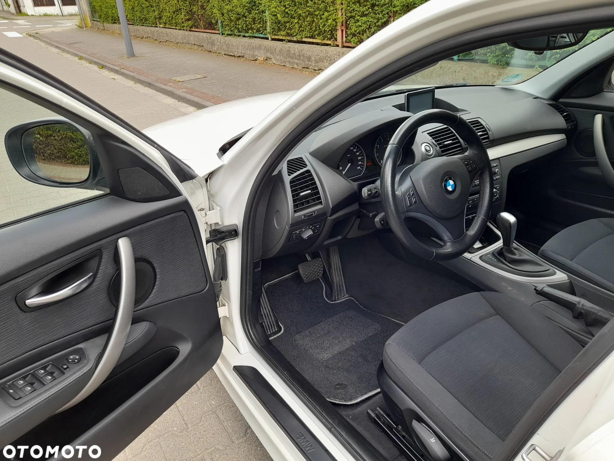 BMW Seria 1 - 10