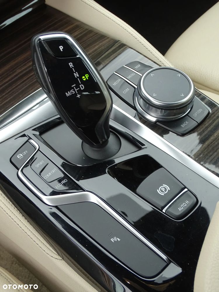 BMW Seria 5 530d xDrive M Sport sport - 26