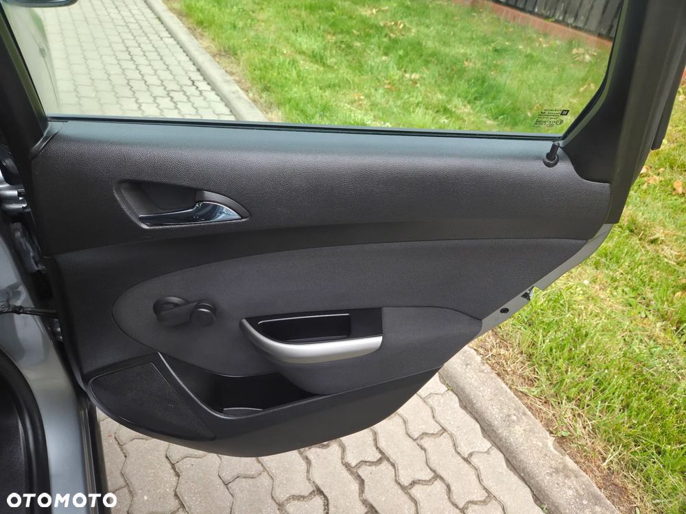 Opel Astra 1.6 - 18