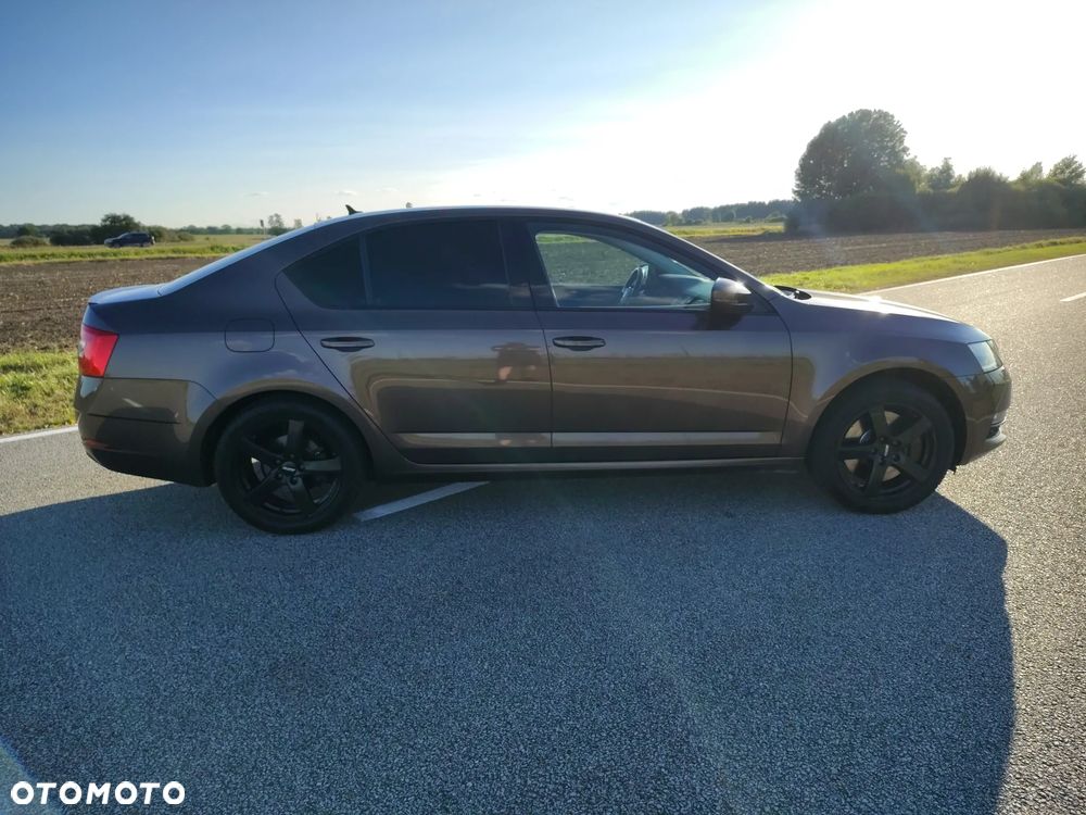 Skoda Octavia 2.0 TSI Style DSG - 6
