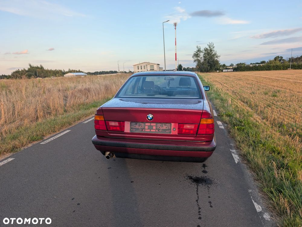 BMW Seria 5 520i - 6