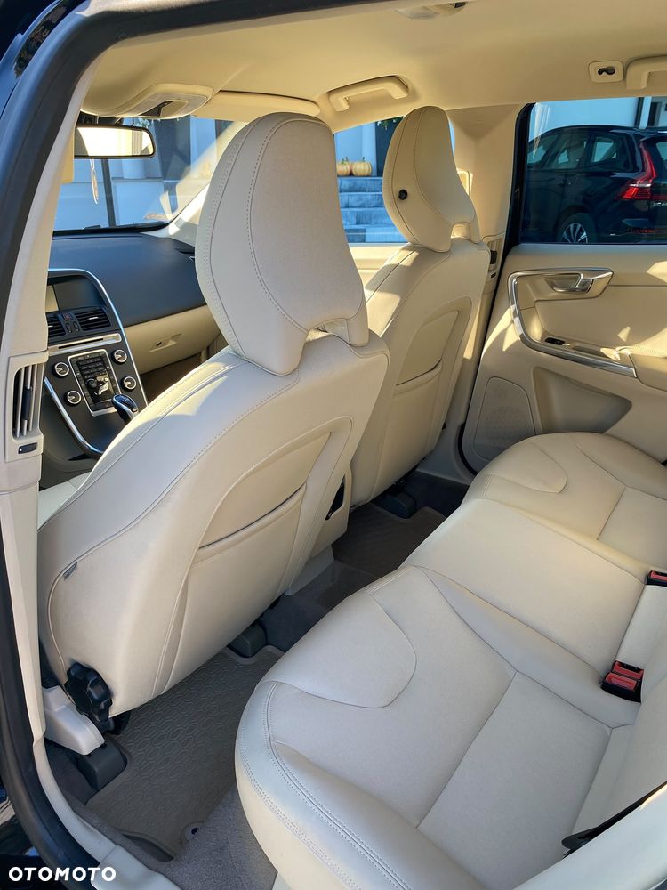 Volvo XC 60 D4 Drive-E Base - 16