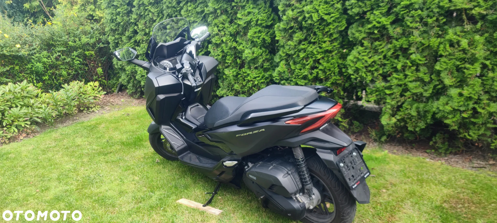Honda NSS - 12