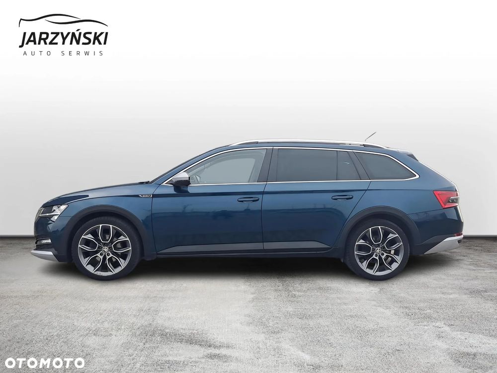 Skoda Superb 2.0 TDI SCR 4x4 Scout DSG - 2