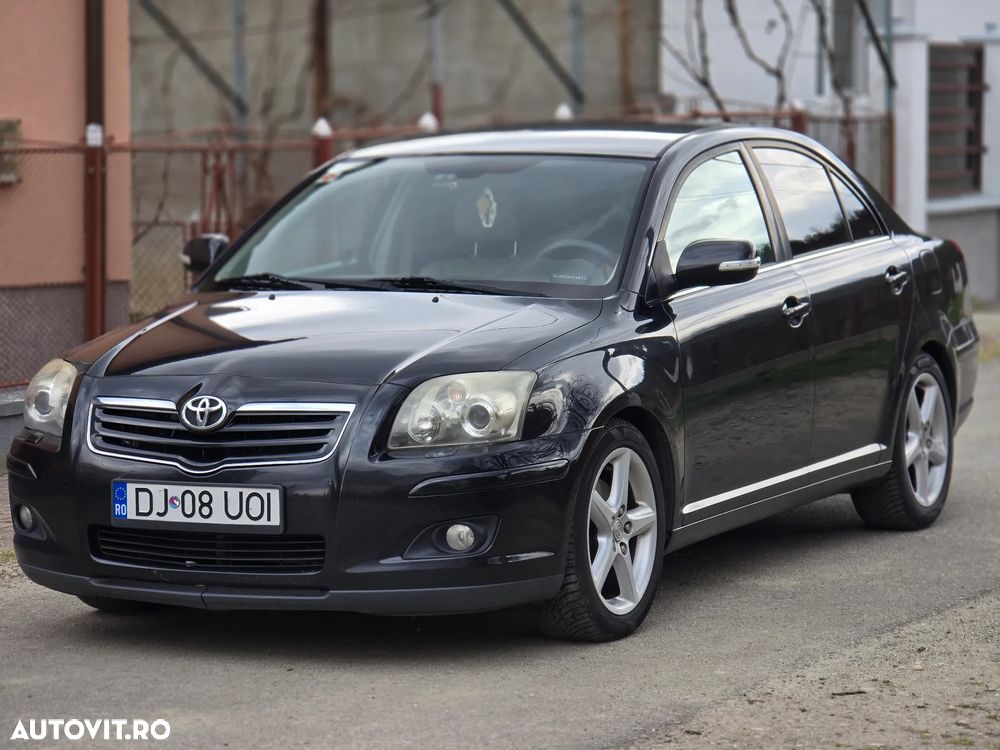 Toyota Avensis 2.2 D-4D Luxury - 2