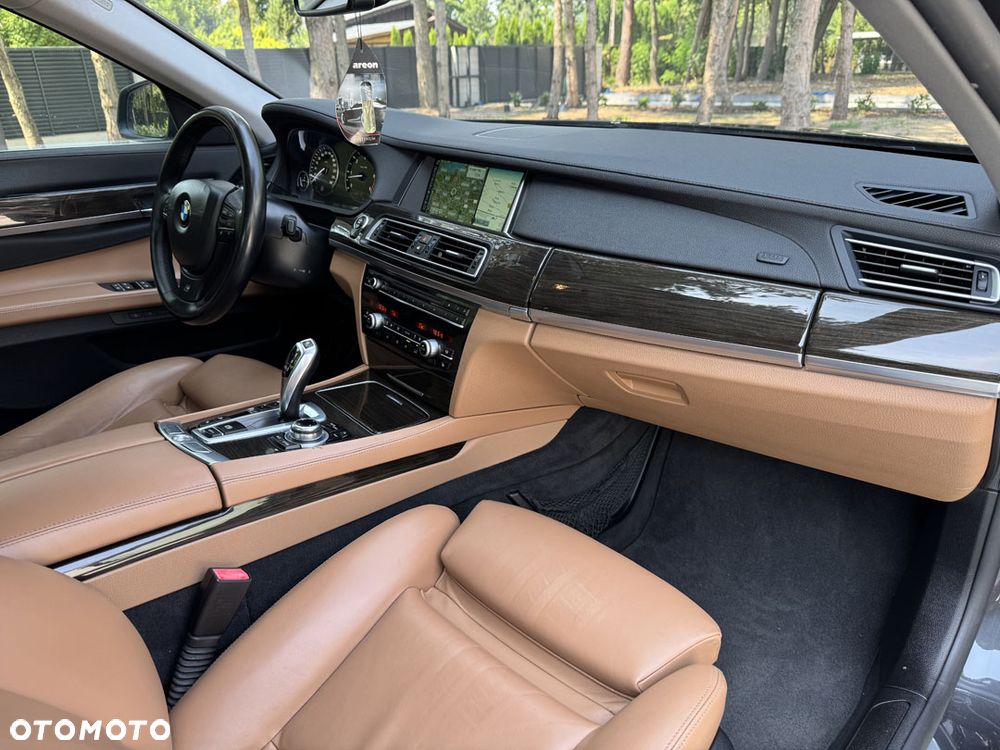 BMW Seria 7 740d xDrive Edition Exclusive - 39