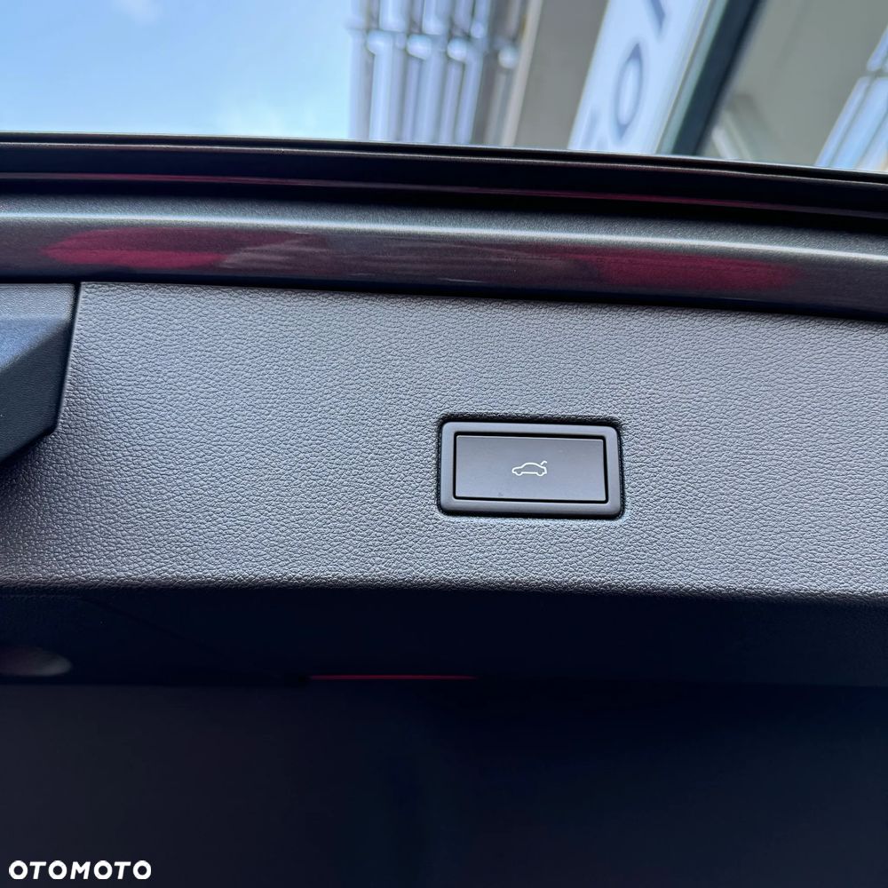 Volkswagen T-Roc 1.5 TSI R-Line Plus DSG - 12