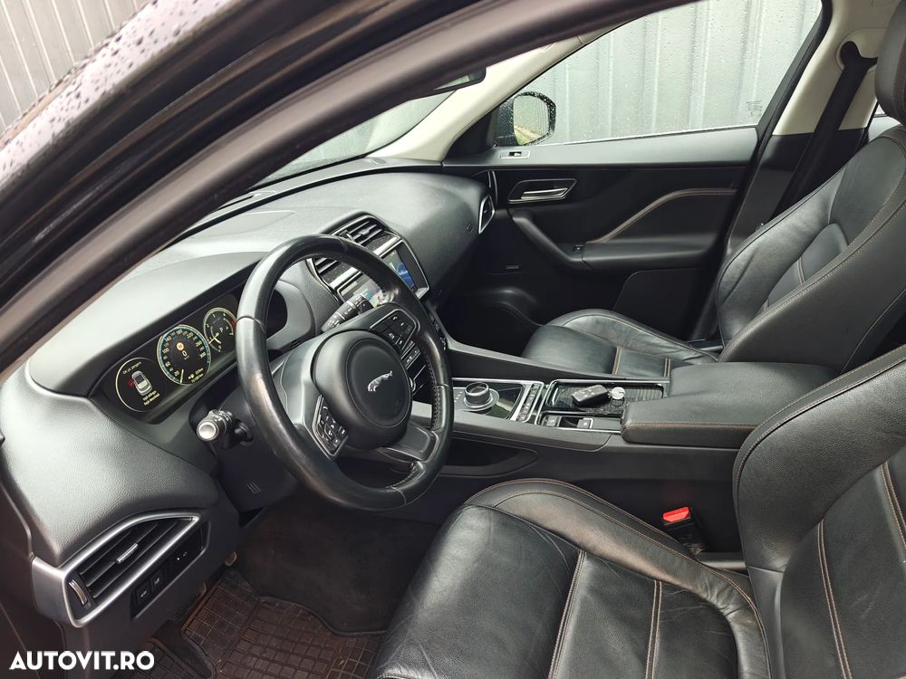 Jaguar F-Pace 20d AWD Prestige - 17