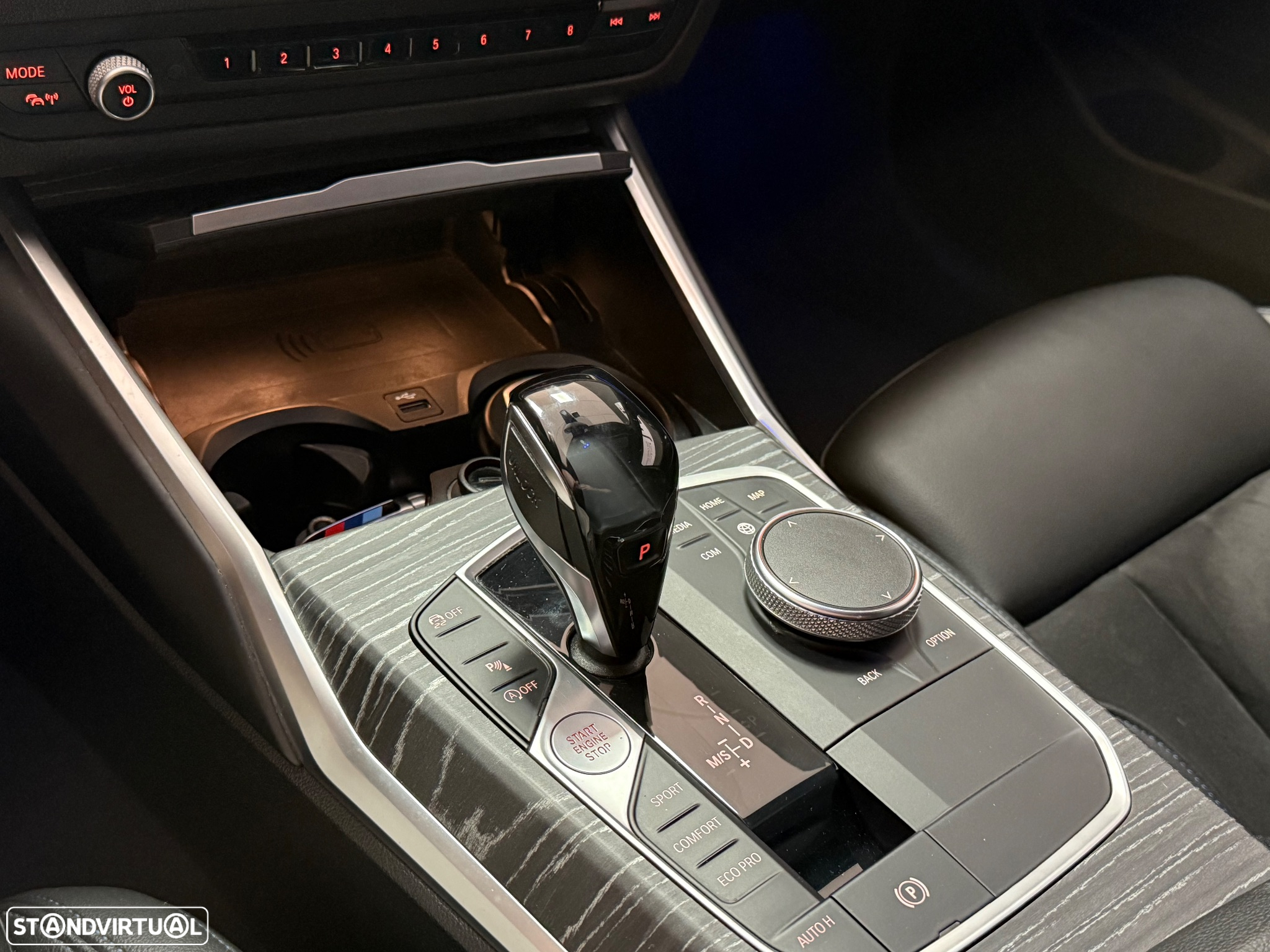 BMW 320 d Touring Pack Desportivo M Auto - 8