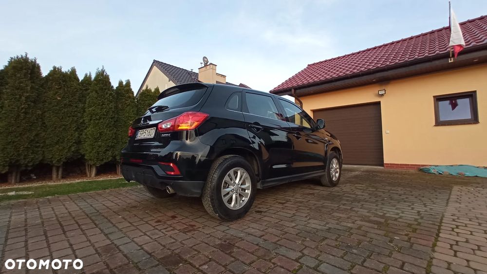 Mitsubishi ASX 1.6 Black Edition - 10
