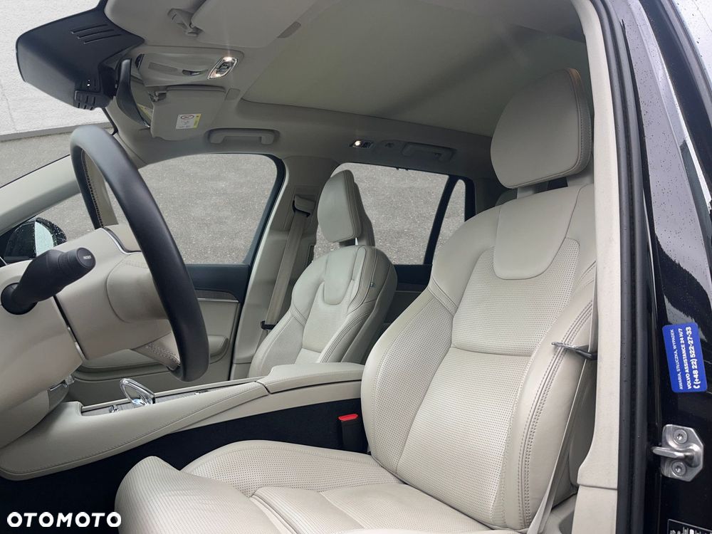 Volvo XC 90 - 11