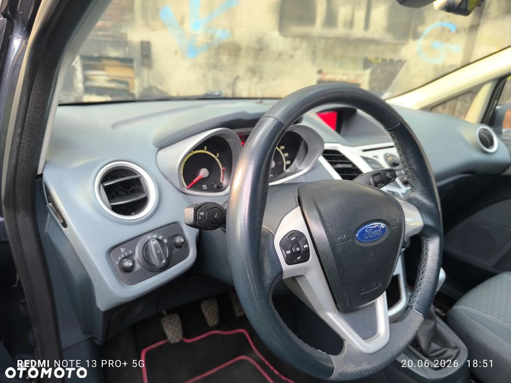 Ford Fiesta 1.4 Titanium - 11