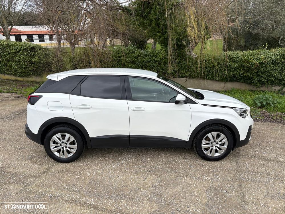 Peugeot 3008 1.5 BlueHDi GT Line EAT8 - 32