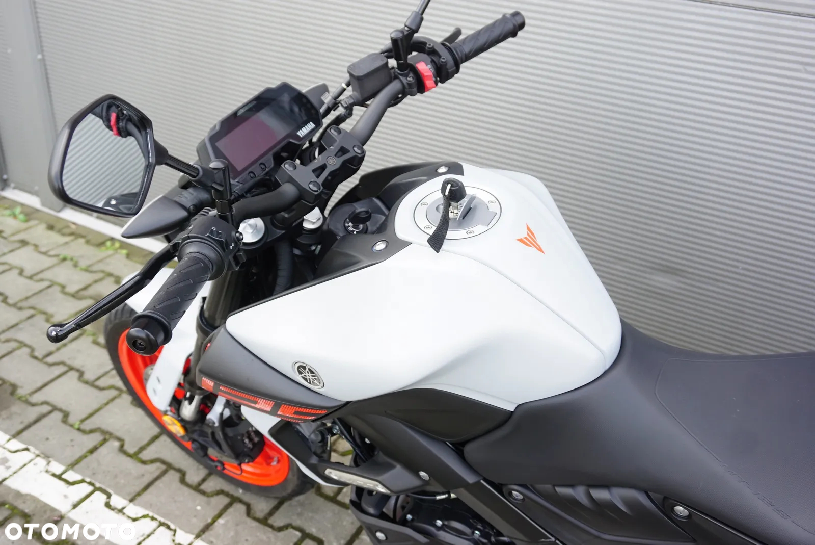 Yamaha MT - 18
