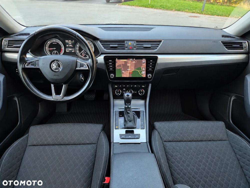 Skoda Superb 2020 photo 5
