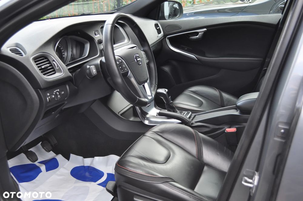Volvo V40 T2 Ocean Race - 13