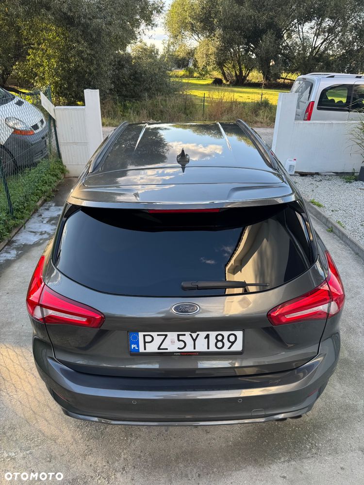 Ford Focus 1.5 EcoBoost ST-Line X - 8