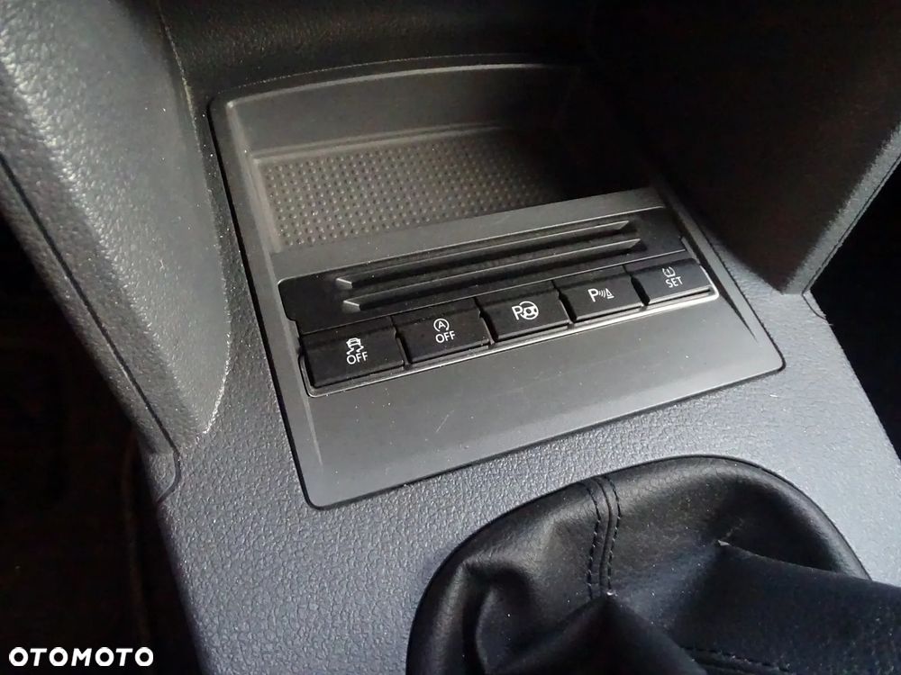 Volkswagen Touran 1.6 TDI DPF BlueMotion Technology Comfortline - 34