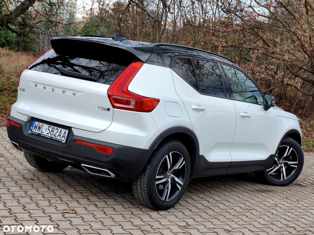 Volvo XC 40 T5 AWD Geartronic R-Design - 4