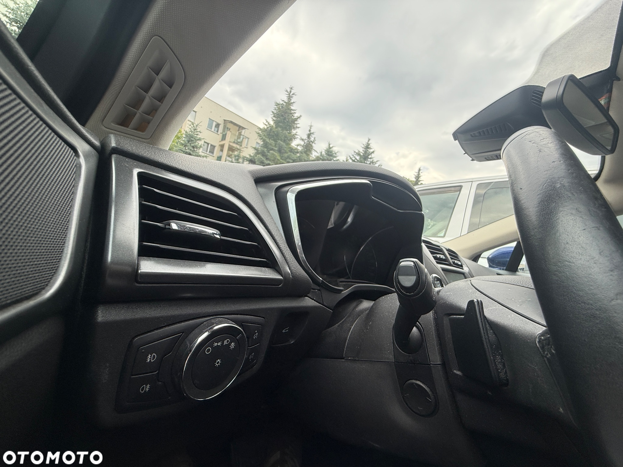 Ford Mondeo - 25
