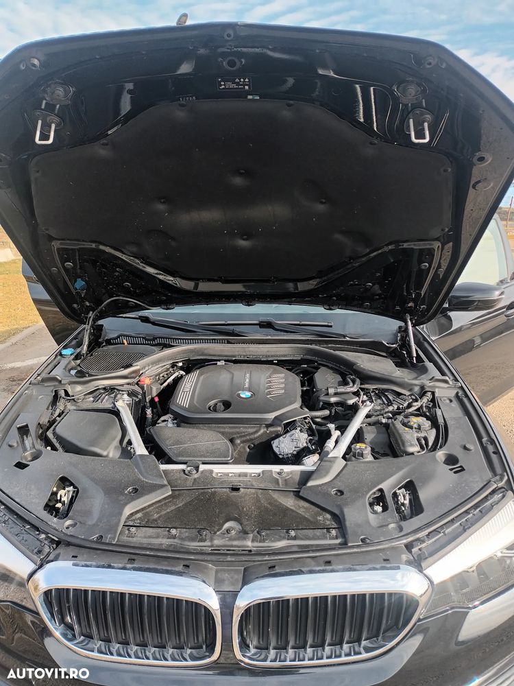 BMW Seria 5 520d xDrive AT - 15