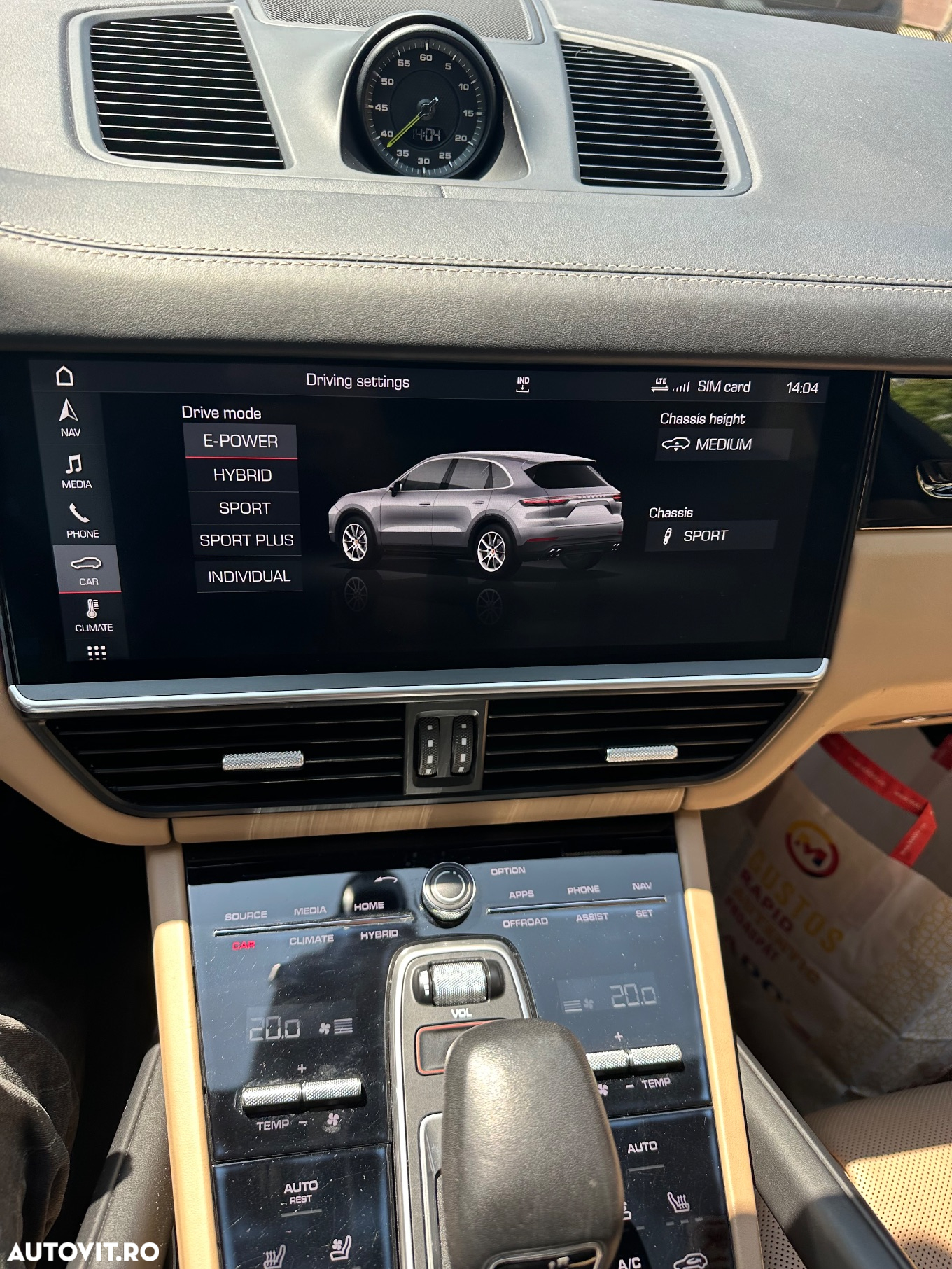 Porsche Cayenne - 14