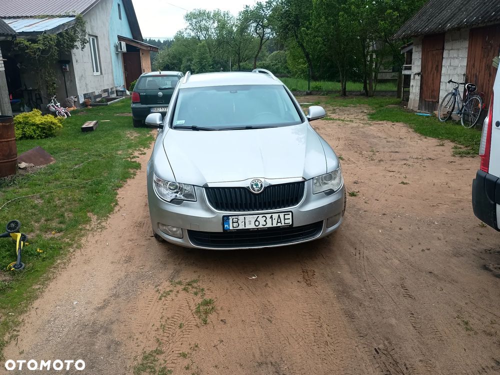 Skoda Superb 2.0 TDI Family DSG - 2