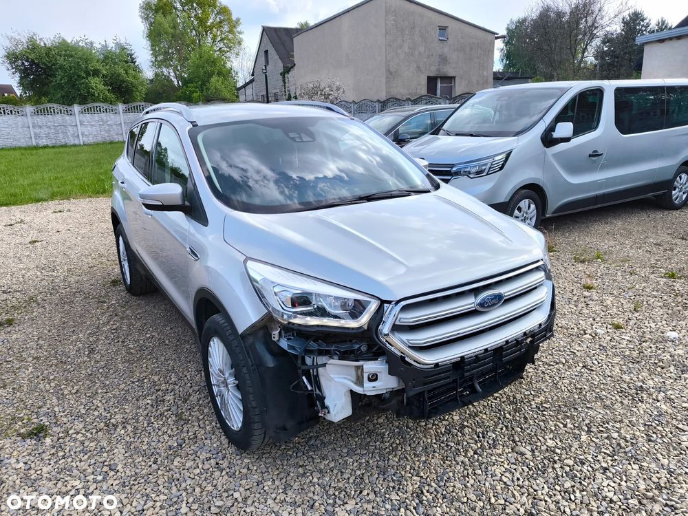 Ford Kuga - 3