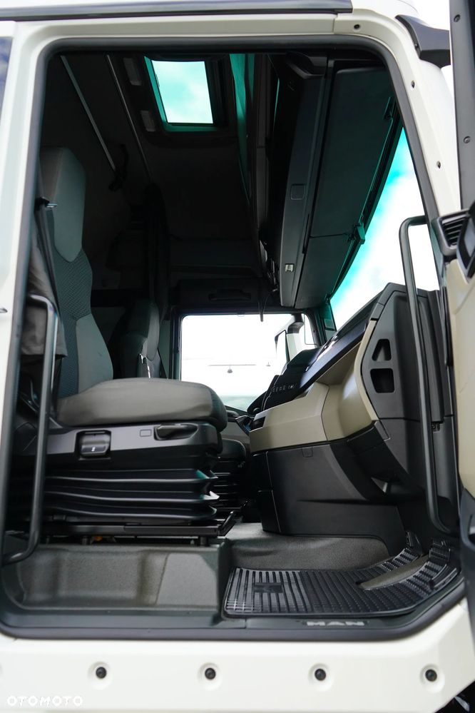MAN / TGX / 18.470 / E 6 / GX / ACC / MEGA / LOW DECK / RETARDER - 8