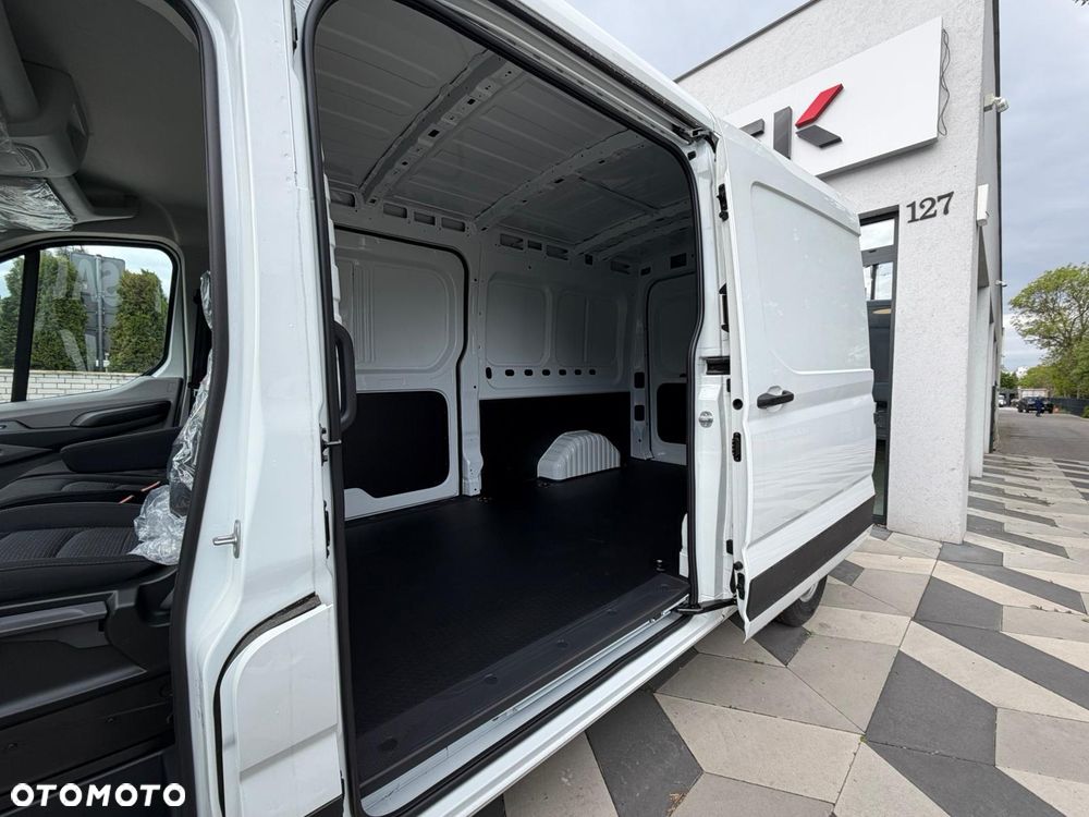 Maxus Deliver 9 - 6