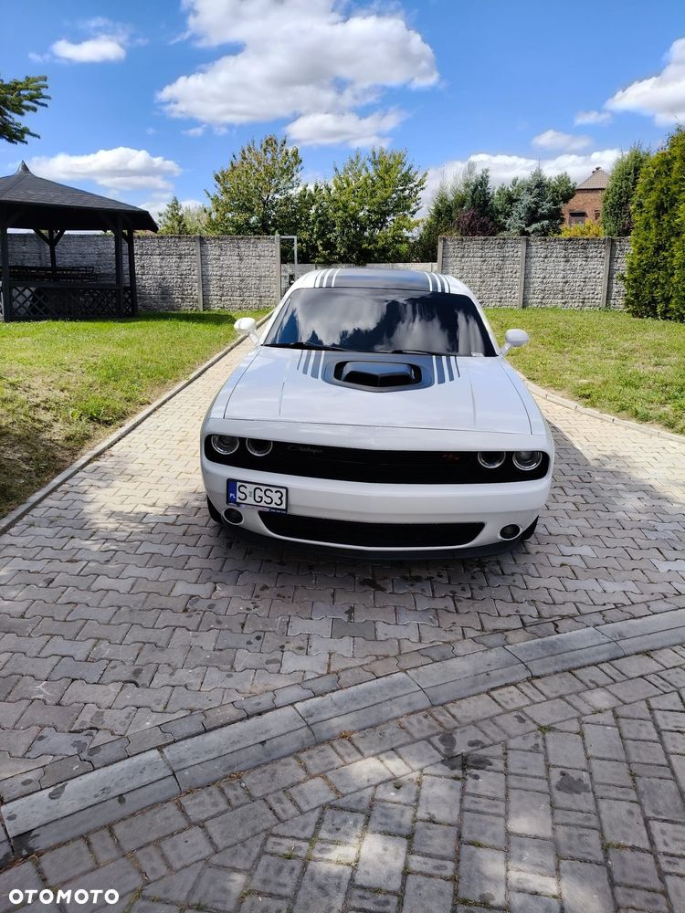 Dodge Challenger - 27