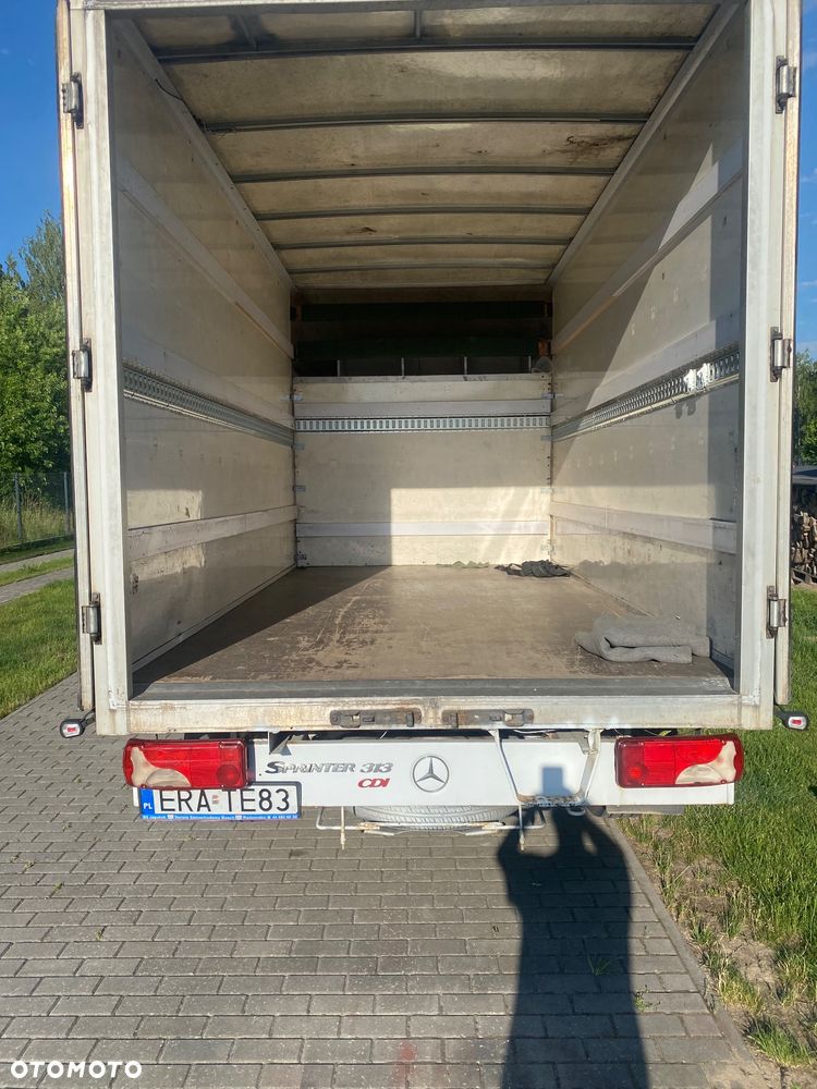 Mercedes-Benz Sprinter - 9