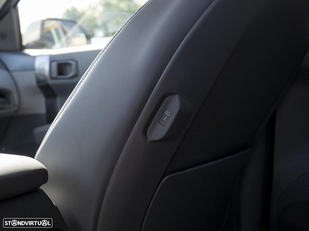 Kia EV3 81,4-kWh FWD Earth - 28