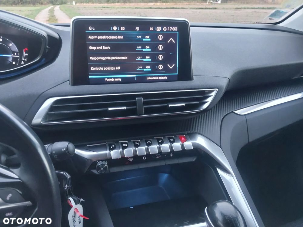 Peugeot 5008 - 17