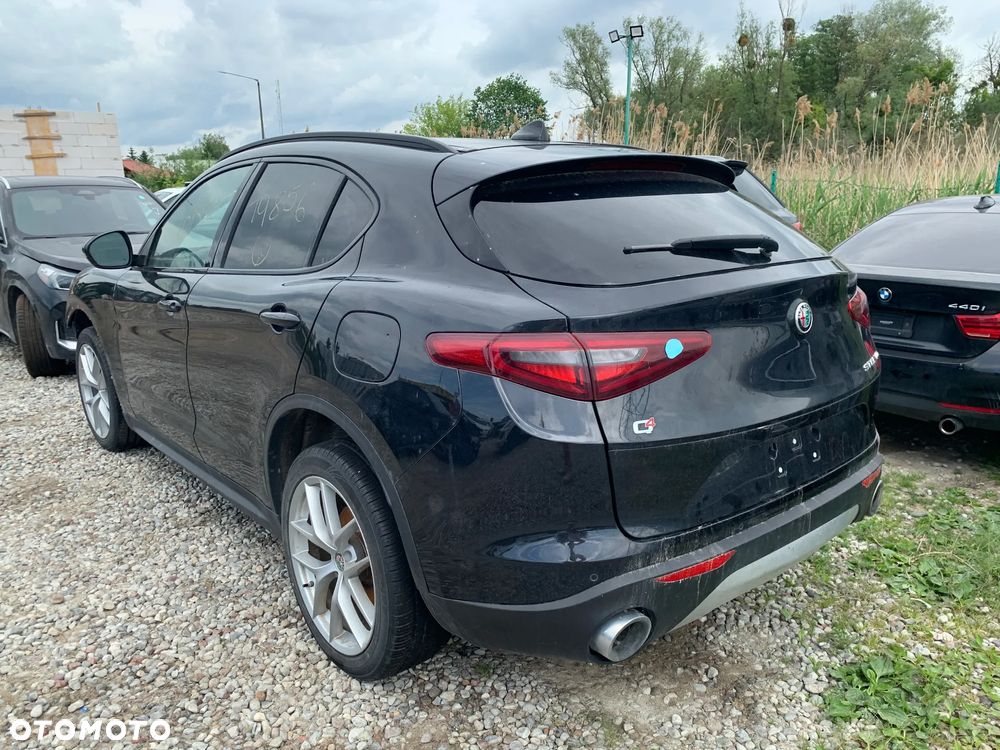 Alfa Romeo Stelvio 2.0 Turbo 16V AT8-Q4 Executive - 1
