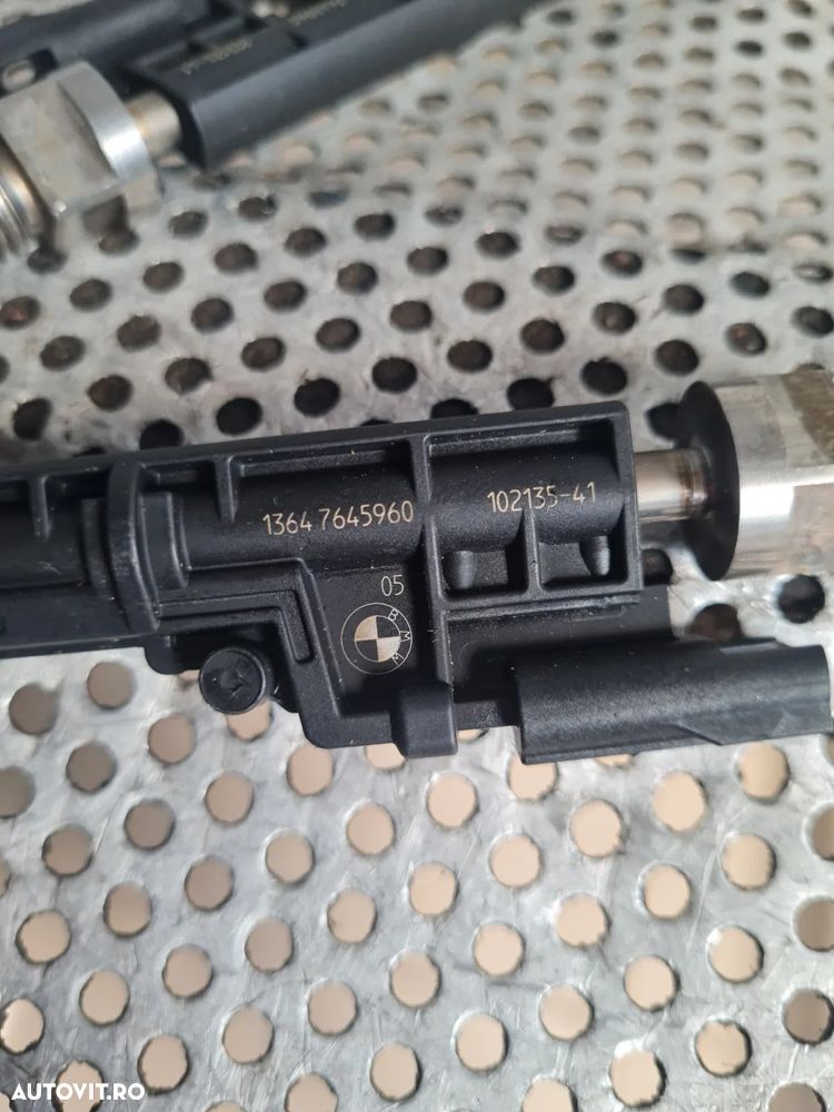 Injectoare Injector Bmw Benzina Cod  F30 F31 F20 F21 F13 F12 F11 F10  F07  F06 X3 X4 X5 X6 Etc. - D - 4