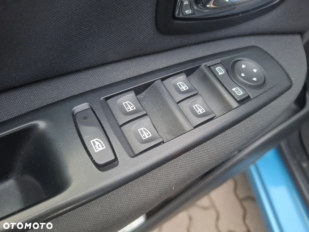 Renault Scenic ENERGY TCe 115 Bose Edition - 15