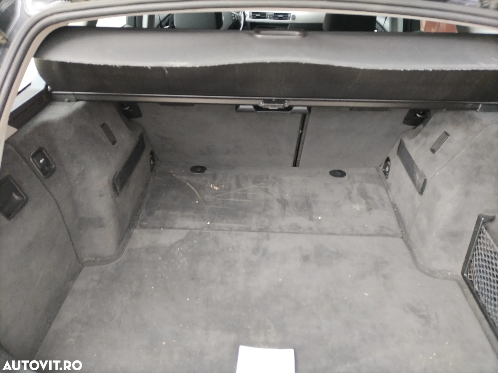 BMW Seria 3 318d Touring - 18