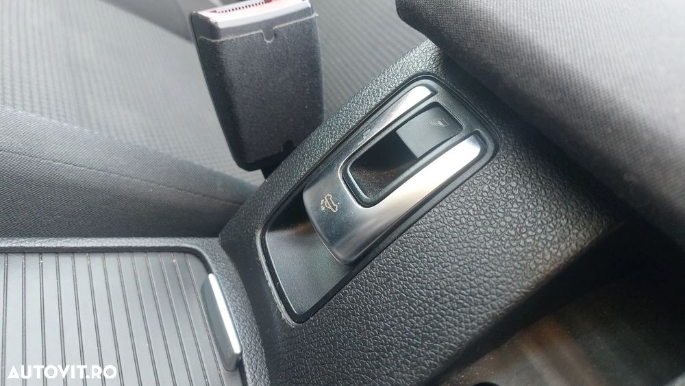 Volkswagen Golf 1.2 TSI - 8