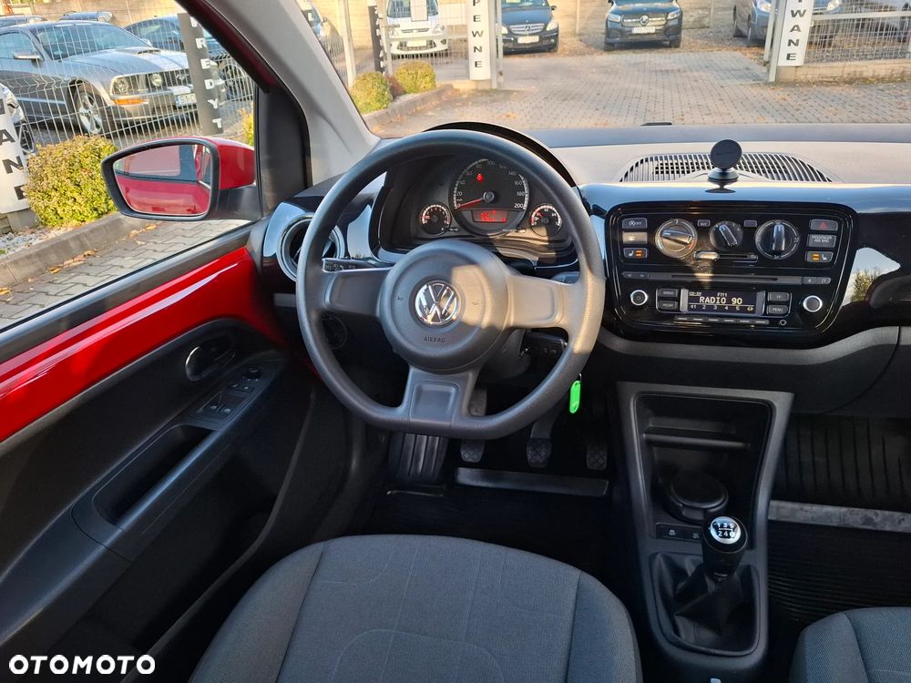 Volkswagen up! - 25